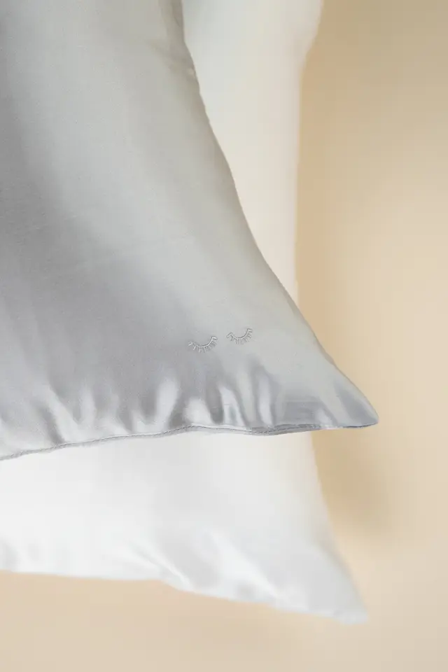 Silk Pillowcase, photo 3 of 7